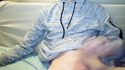 {ALV} Solo Camming Hottie Shows Off His Perfect Ass