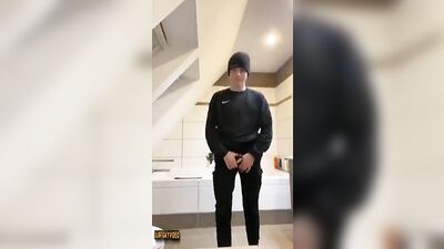 Young and Wild: Blonde Boy Cam Handjobs on TwinkTube