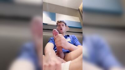 [Gay Threesome] [Twinky Cum Dumpsters] 10 Clips and 10 Cumshots