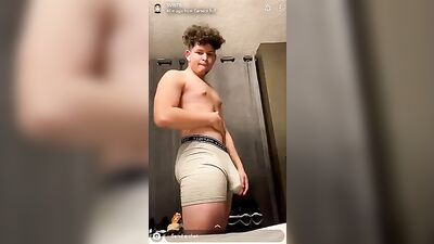 Dad Squirts a Jizz-filled Jerk Off