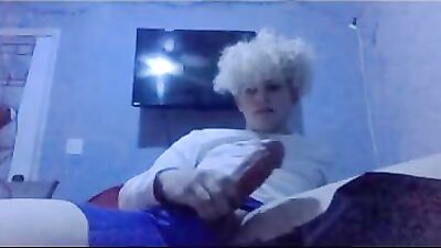 Dad Squirts a Jizz-filled Jerk Off