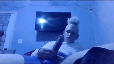 Dad Squirts a Jizz-filled Jerk Off