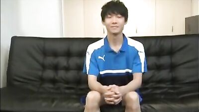 Asian Anal Sex in Public: Bareback Encounter with an Asian Guy