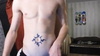 Young stud pleasures himself on his webcam show