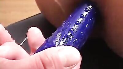 Small Matchbox Haircut Young Men Sex: Asian Asses in the Spotlight!