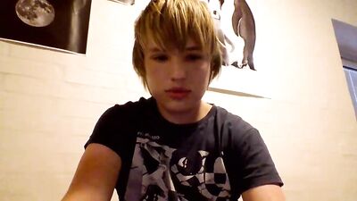 A Young Blondes Obsession with a Huge Dong: An Amateur Solo Big Cock Video