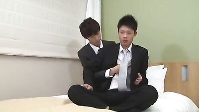 Sexy Asian Bodybuilder Fucking Muscular Twinks