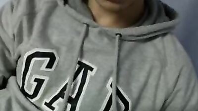 Gay Amateur Web-Cam: Loving To Show Off His Ass On Camera