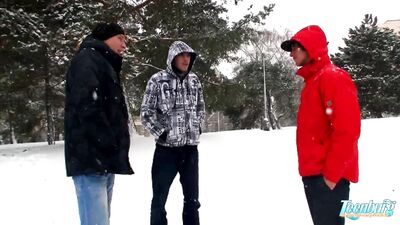 Three-way thriller with sexy studs and their beautiful babe