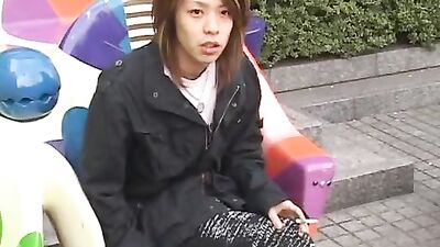 21-year-old Non-Kansaiite First Time Sexual Encounter with an Asian Man