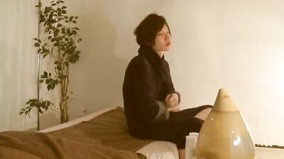 Young Male Makeup Artist Blowjob and Facial - Asian Big Cocks