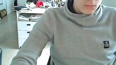 Amateur Fun Solo: A Young Cutiees First Time