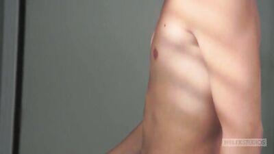 Bareback Blowjobs: Two Dudes Getting Sucked Off and Fucking Raw