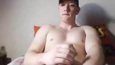 Bicep Bound Beefcake Blasts a Monstrous Cum Shot: Straight-Shooting Muscle Mans Solo Session