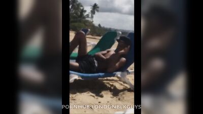 Banging On The Beach: A Great Black Public Show With Huge Dicks