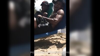 Banging On The Beach: A Great Black Public Show With Huge Dicks