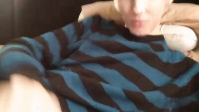 Straight Male Webcam Model Gives a Hot Handjob!