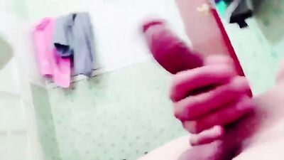 Watch me beat my big cock on live webcam!