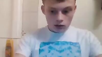 One-Man Show: The Tale of an Amateur With Big Balls and a Big Dick