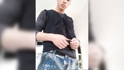 Totally Awesome Chinese Hung Cams: Amazing Asian Cam Boys with Incredible Cum Shots