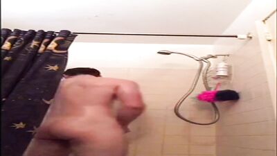 WATCH: Straight Guys and Their Big Cocks Get Action with Bisexual Brianlandry1!