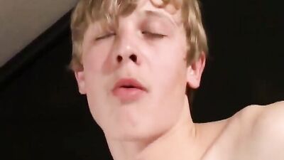 Two Russian Muscle Buddies Get It On - Kolja & Vova: An Amateur Action Mix