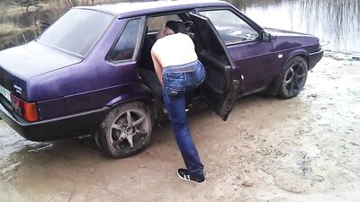 Straight Amateurs Have Fun in Public