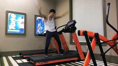 Treadmill Twerking