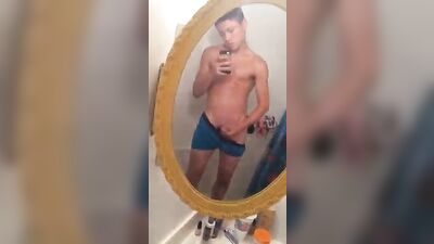 Mexican-American Josh shows his cock in an amateur scene