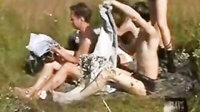 Gay Sex in the Park - Amateurs Fucking Publicly in Nature