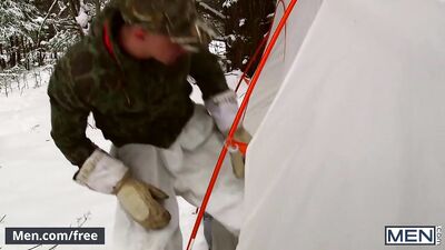 GangbangHands - Dustin Holloway and Skyy Knox - Innocent Amateurs Get Drilling & Sucking