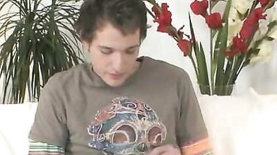 Cum-swallowing young studs go bareback in creampie blowjob scene