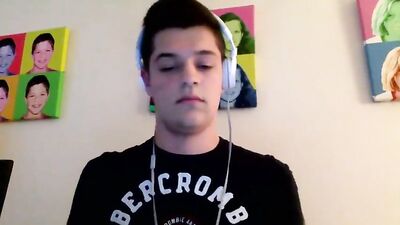 Brothers Big Cock Gets Handled in Front of Sis: The Walk-In