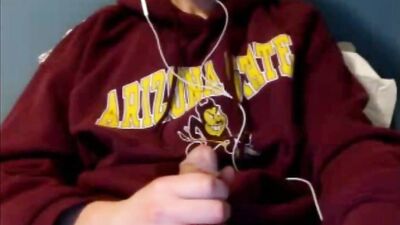 Jerking Off Blondie, One Handed