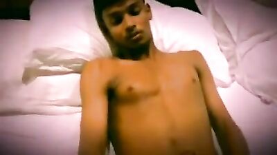 Straight Amateur Sucks His Hard Dick in Action-Packed Blowjob Scene