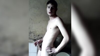 Mikes Hand-Job and Amateur Cum Shot Adventures in the Bedroom