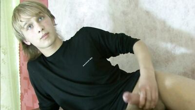 One-Man Show: Amateur Blonde Boy Cums Live on Camera