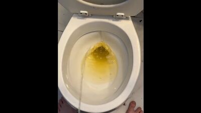 Redneck Twink takes a Piss