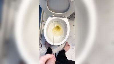 Redneck Twink takes a Piss