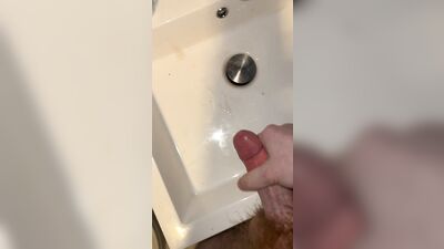 Ginger Otter Cumshot