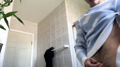 Teen Plays With Himself Inside His Bathroom