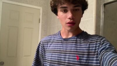 Gay Teen Model Masturbates Inside Restroom