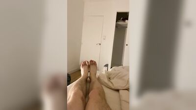 Redhead twink shows his sexy feet and soles