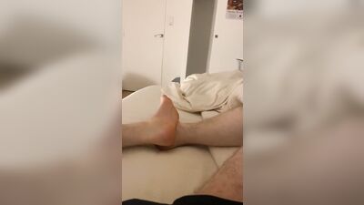 Redhead twink shows his sexy feet and soles
