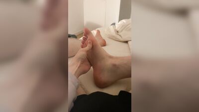 Redhead twink shows his sexy feet and soles