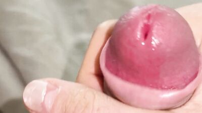 7“ Morning masturbation - edging and huge cumshot in 4k