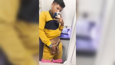 I mastube in the plane bath and exploded my milk