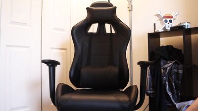 Big Dick twink jerks and plays with dildo OF igotbigballz420