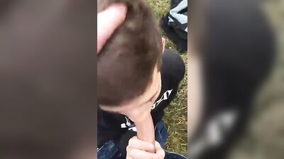 Quick outdoor blowjob