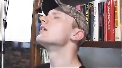 Servicing the pizza boy